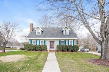 5906 High View Rd Greensboro, NC 27410